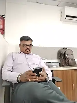 Desi_Lodo_Gujju_Boy webcam