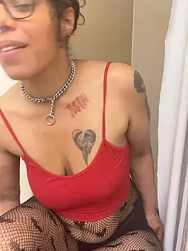 desirae_luciano (F milf) - Fuck me while everyone watches daddy