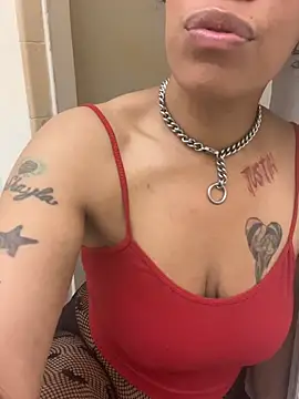 Desirae_Luciano webcam