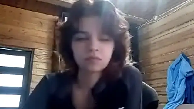 LowkeyIndigo webcam