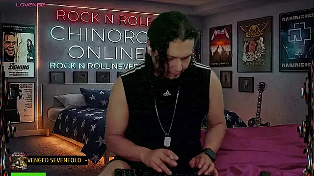 chino_roz webcam