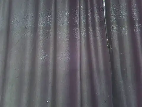 Luna_en_Gee webcam