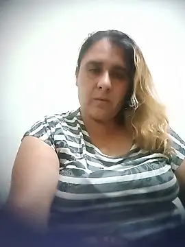 Saramilf36 webcam