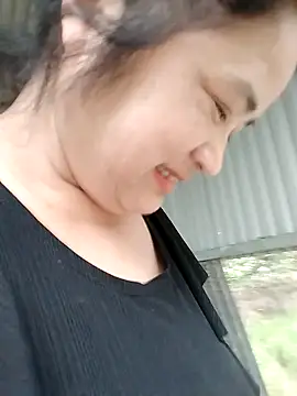 BigAss-69 webcam