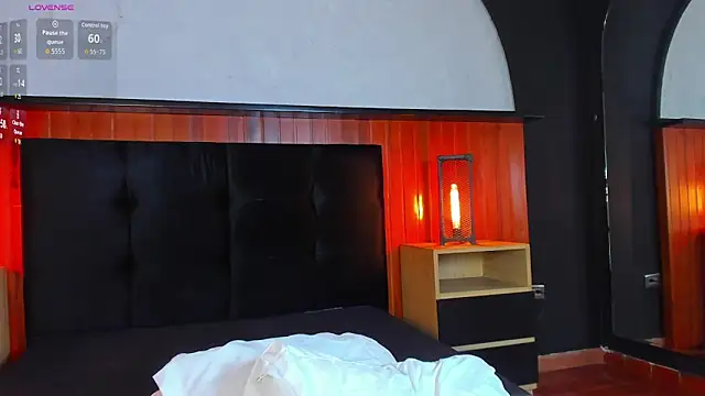 Leo_Savage_ webcam