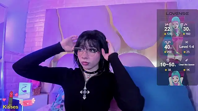 NaniiSisy webcam