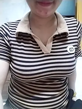 Girl_lovebaby webcam