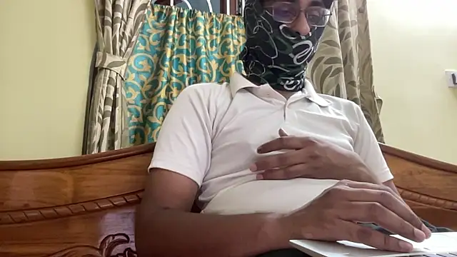 Slave_Aryan webcam