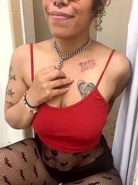  Desirae_Luciano chat room