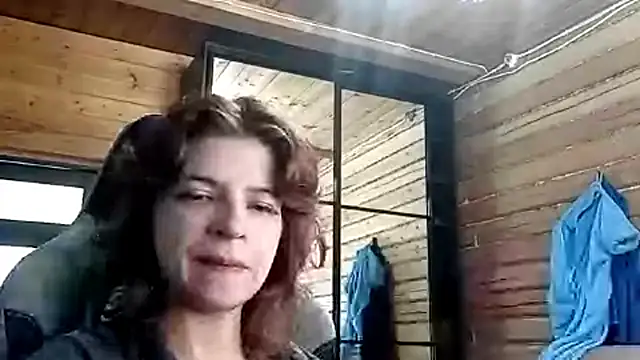 LowkeyIndigo webcam