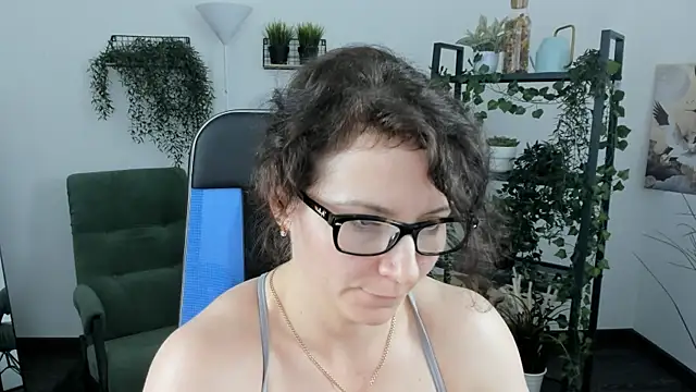 AureliaGleam webcam