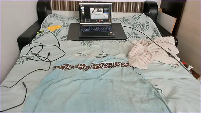 sweet-tinqerbell webcam