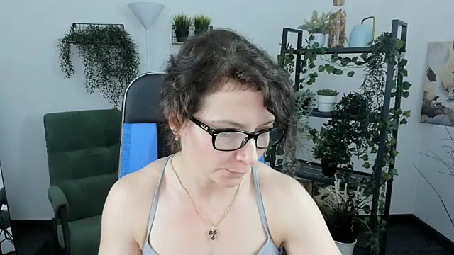 AureliaGleam webcam