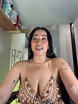 AsianMilfSheryl webcam