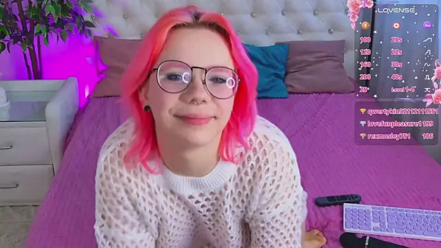 Waifu_Ketrin webcam