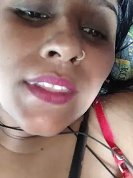 Jasmine_Januja webcam