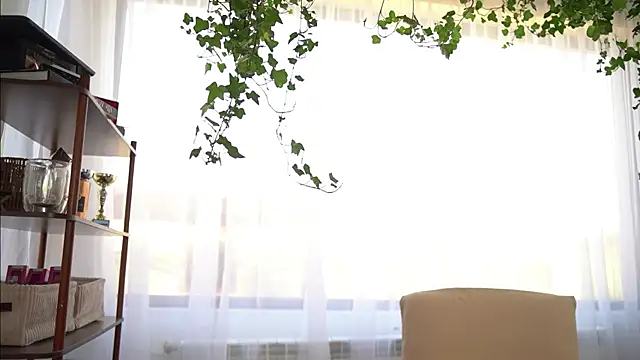 TheMaddisonShow_ webcam