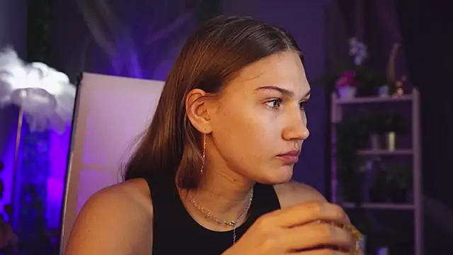 Sweet_Emilya webcam