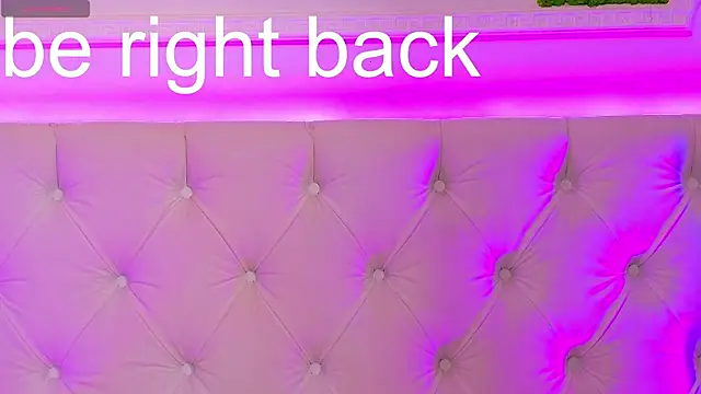 ElisaCharm webcam