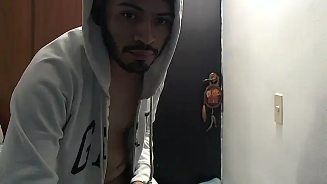 1tedde9 - 1tedde9's free webcam - UK Sex Cams