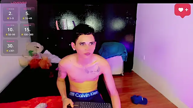 Camila_and_Yenfran webcam