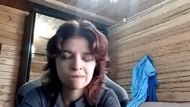 LowkeyIndigo webcam