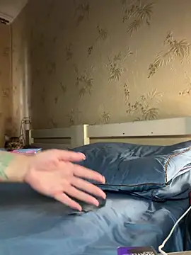 Naughtbaby_2025 webcam