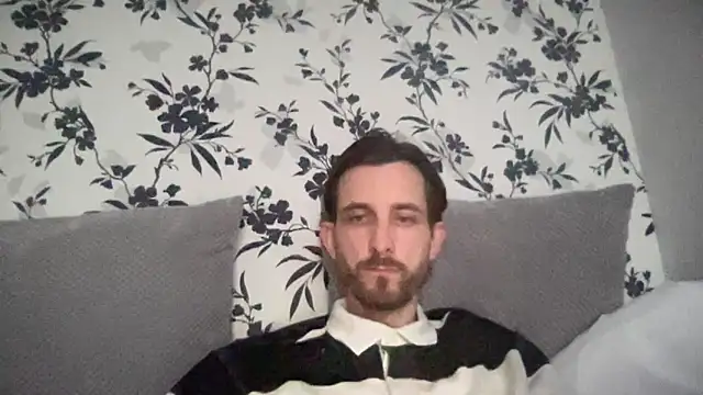 Big8inchUncutCock webcam