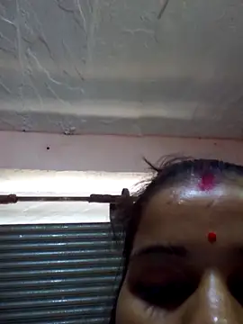 Raveena0990 webcam