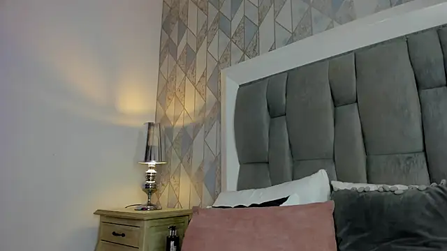 karola__ webcam