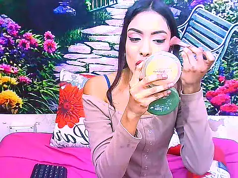 indianpretty14u2luv - IndianPretty14u2Luv's free webcam - UK Sex Cams