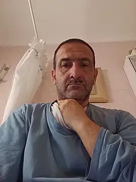DanTrov79 webcam
