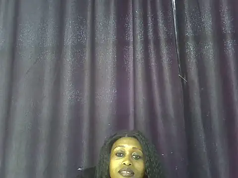 Luna_en_Gee webcam