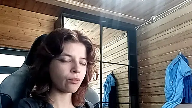 LowkeyIndigo webcam
