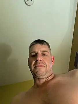 SitOnMyFace8426 webcam