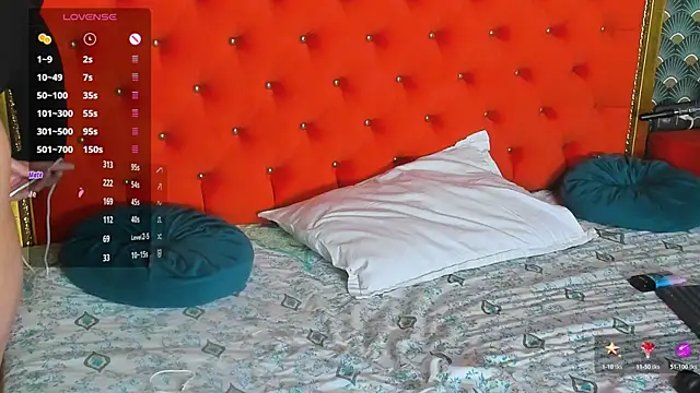 VallerieJones webcam