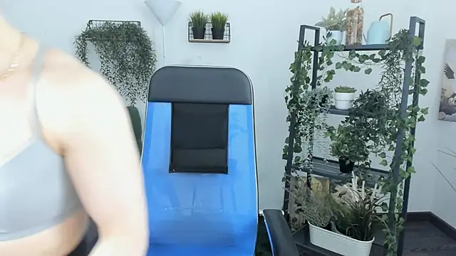 AureliaGleam webcam