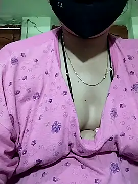 Priyanka_30 webcam