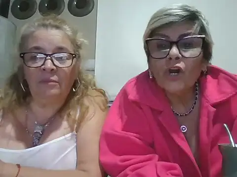 momismilf544 webcam