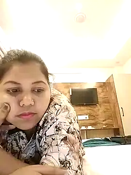 Miss_kirtii webcam