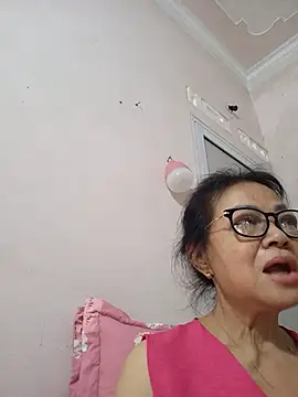Hotestlove webcam