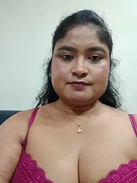 hornyriyanka webcam