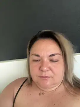 MikyVesela webcam