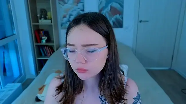 MilenaSaint webcam