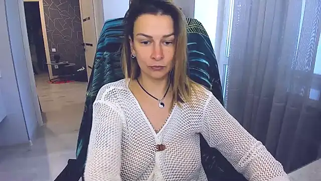 AlexiaDarren webcam