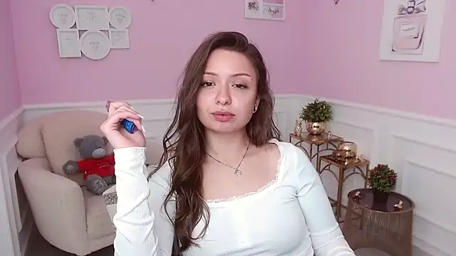 LucySkilar webcam