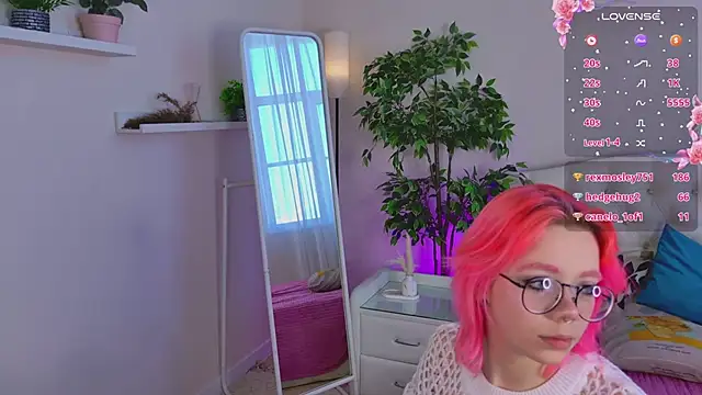 Waifu_Ketrin webcam