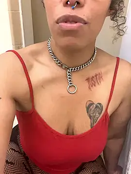 Desirae_Luciano