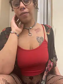 Desirae_Luciano