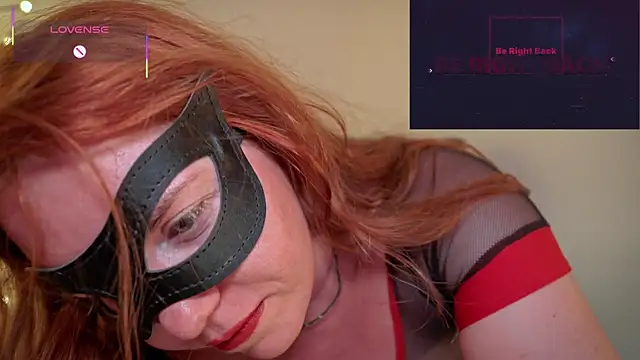 GingerAleMILF live sex cam